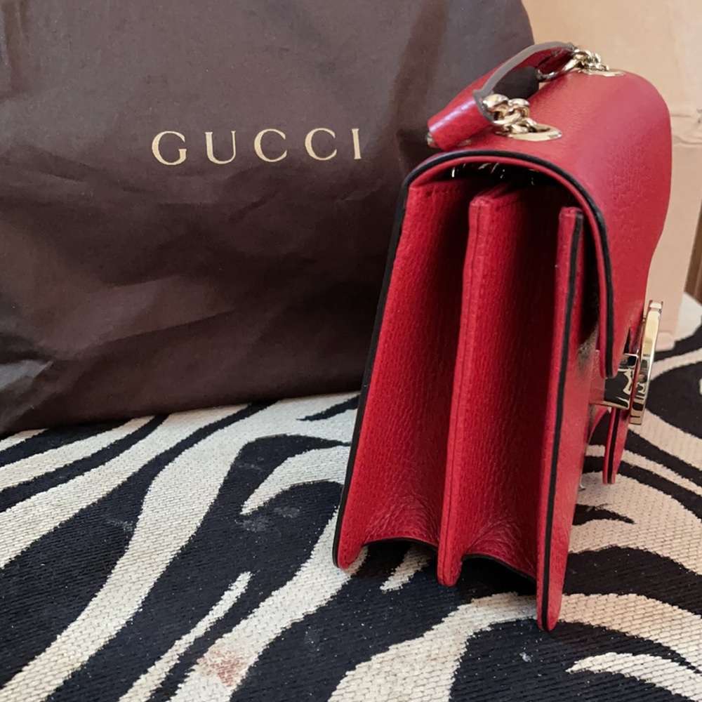 Small Interlocking G Shoulder Bag - image 4